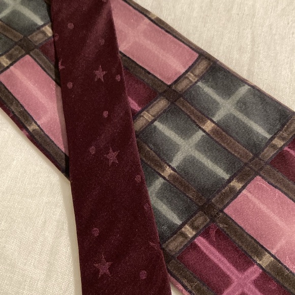 Robert Daskal hand painted silk tie signed cross stars - Picture 16 of 16